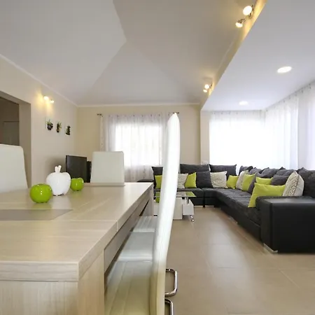 ヴィラ Amazing 5-bedroom In