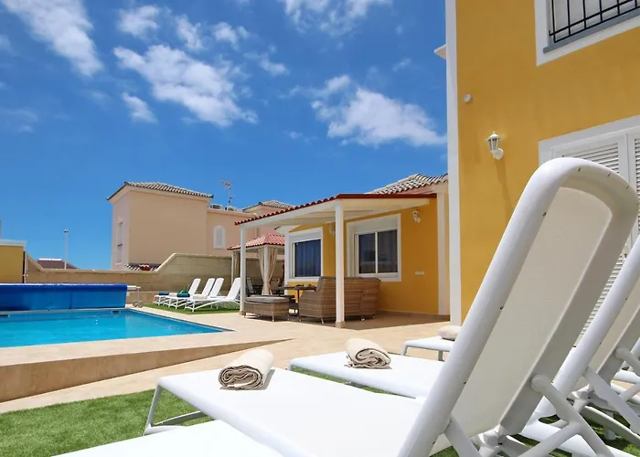 Amazing 5-bedroom In Costa Adeje (Tenerife)