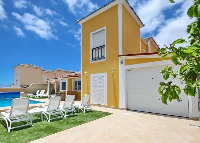 Amazing 5-bedroom In 别墅 *