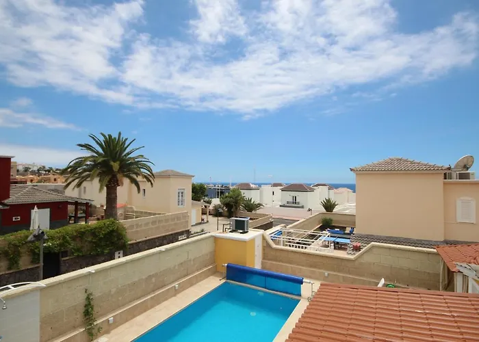 Amazing 5-bedroom In 别墅
