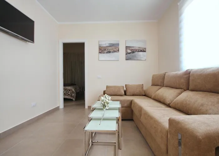 Amazing 5-bedroom In 别墅 *