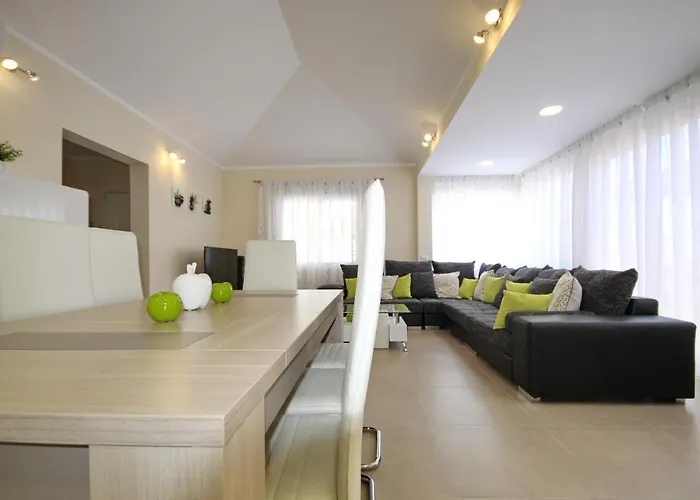 别墅 Amazing 5-bedroom In